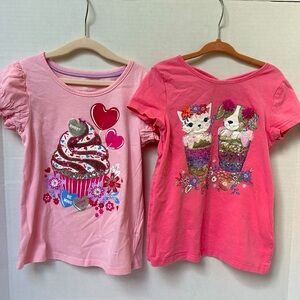 Set of 2 T-shirts Size 5/6T